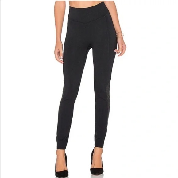 Spanx Perforated Black Leggings size XL - Picture 2 of 6